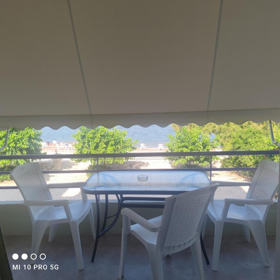 Appartamento 'Αγριοι Λιμένες Íria Esterno foto
