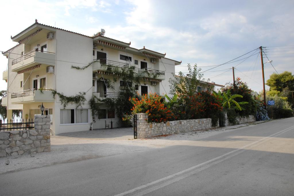 Appartamento 'Αγριοι Λιμένες Íria Esterno foto